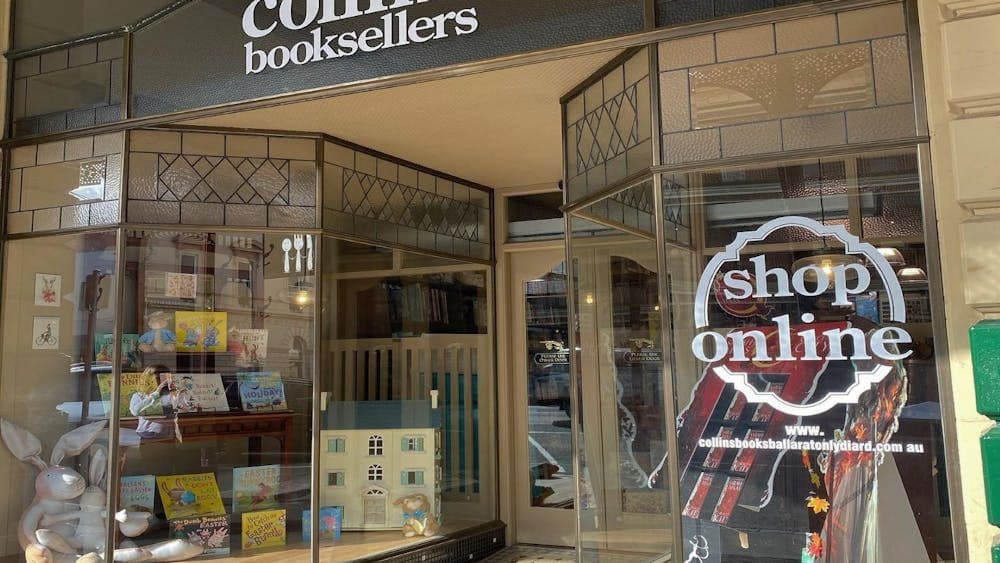 Collins Booksellers Ballarat on Lydiard exterior