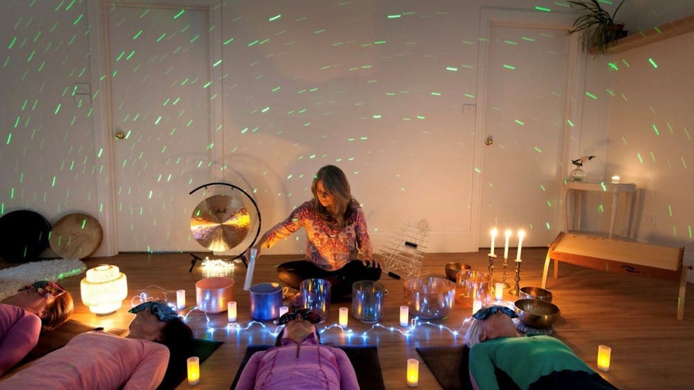 fiona ross sound bathing with participants lying down