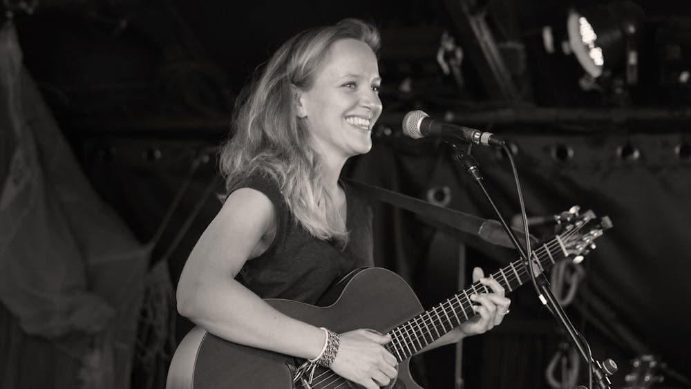 portrait of musicial with guitar