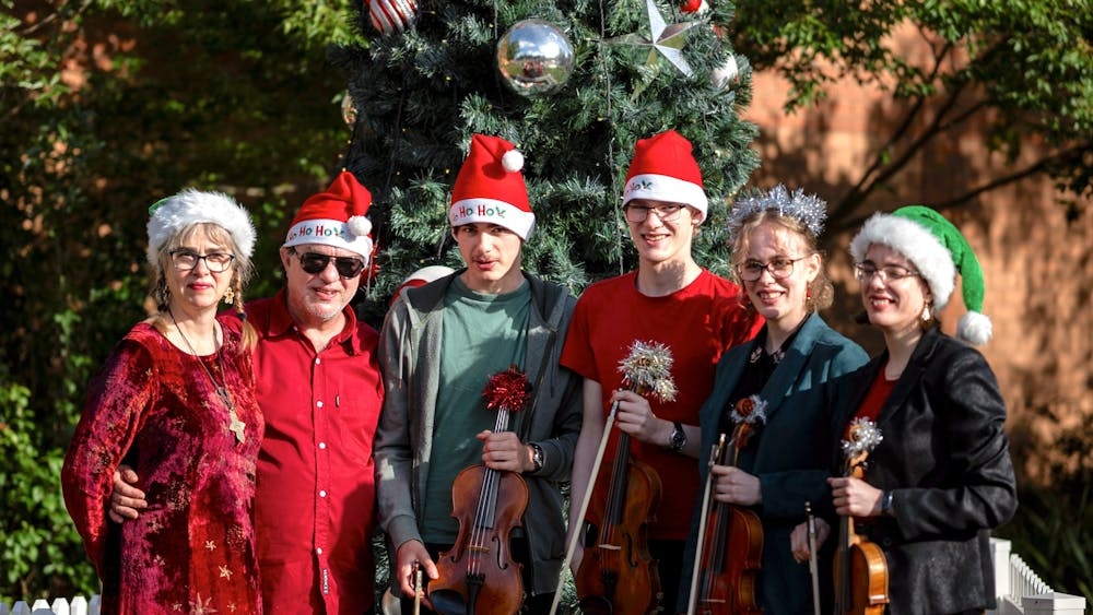 Thumbnail for Christmas Carols with the Nelson Six