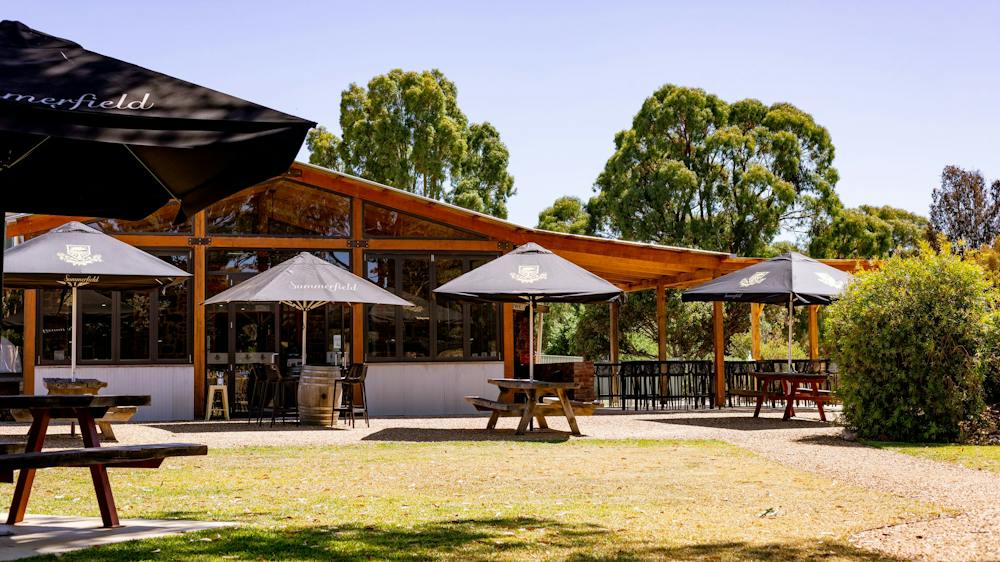 The café and cellar door now includes an indoor/outdoor dining space for up to 50 guests.
